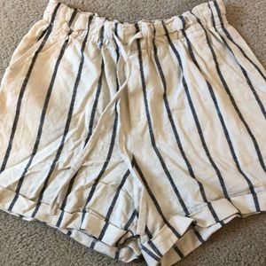 Cute Women’s Striped Flowy Shorts